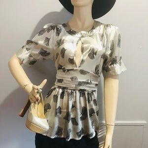 BCBGMaxazria Top Beautiful Blouse Size M. Color Light Gray and Black